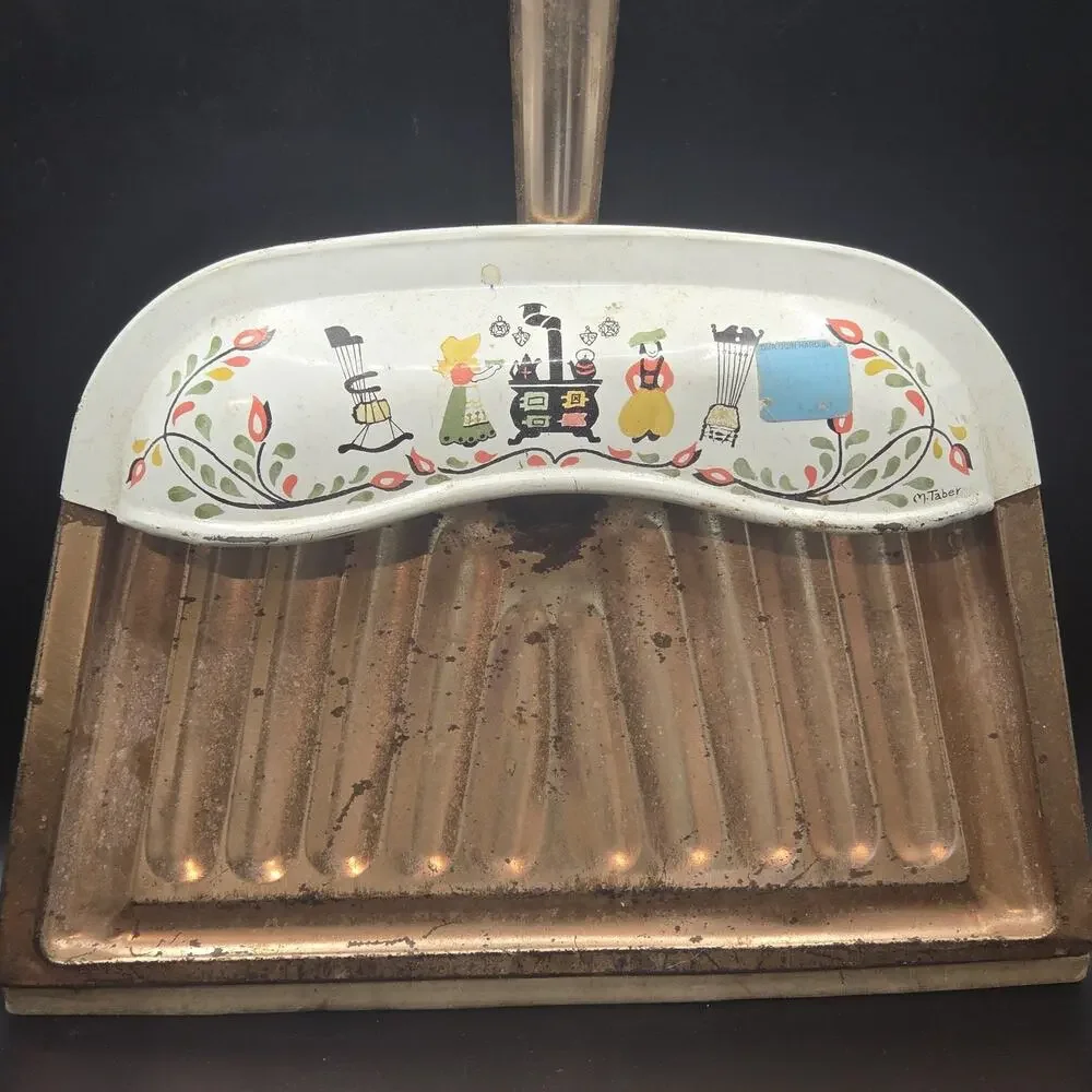 Vintage JV Reed MCM 70s Copper Color Metal Dustpan Cottage Core Granny Style